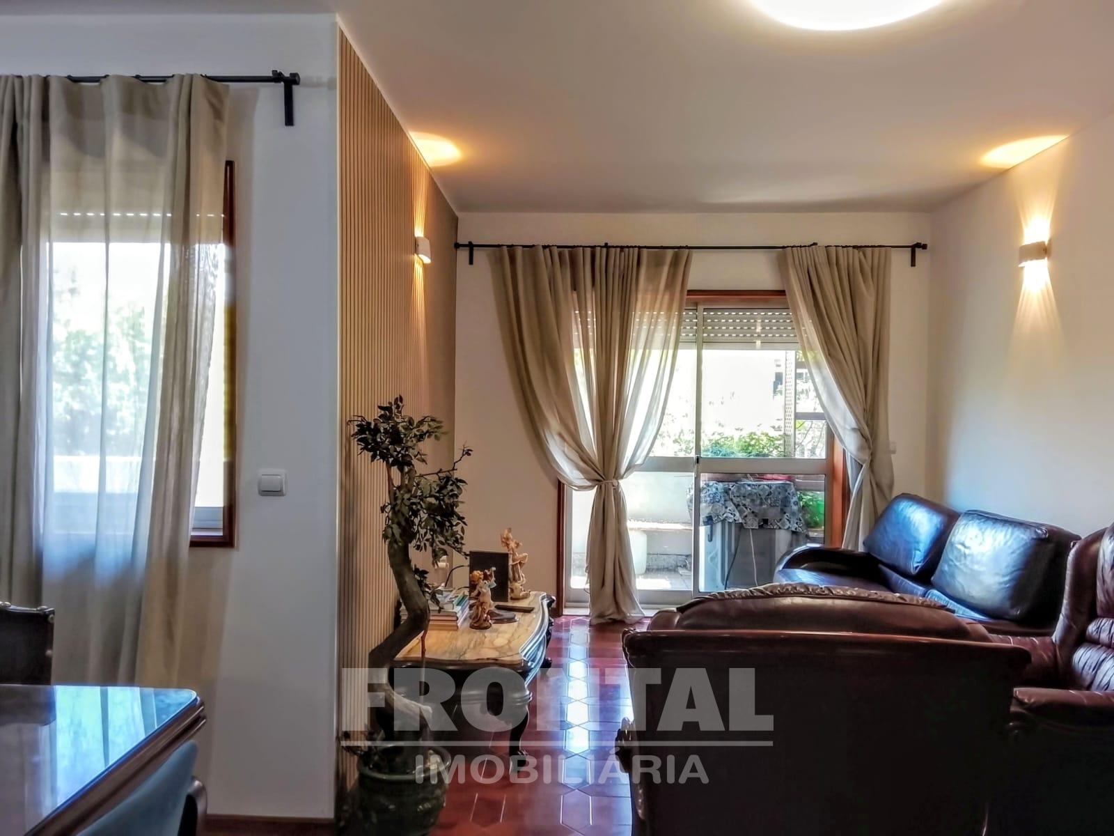 Arrendamento T3 com Varanda Espaçosa &#124; Vila do Conde, Porto