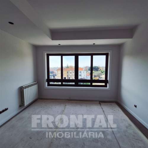 Apartamento T3 na Circunvalação