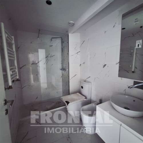 Apartamento T3 na Circunvalação