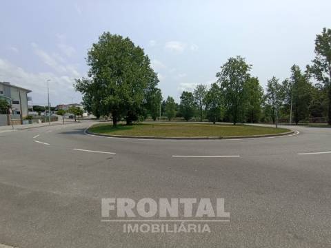 Moradia T2 Para Reabilitar Gueifães – Cidade da Maia