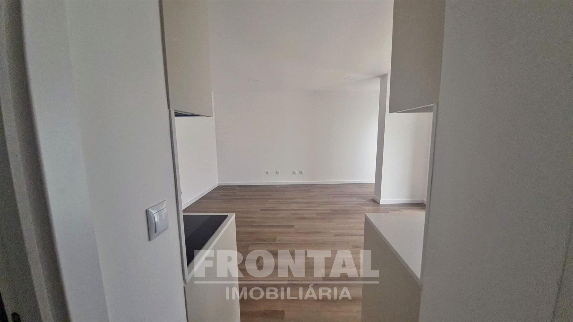 Moradia T2 Impecável e Renovada à venda | Paranhos, Porto