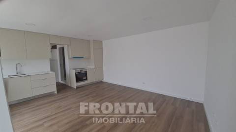 Moradia T2 Impecável e Renovada à venda | Paranhos, Porto