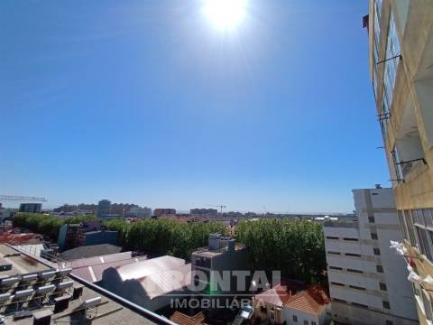 Apartamento T3 (7º Andar) + Garagem + Vistas Mar | Matosinhos Sul, Porto