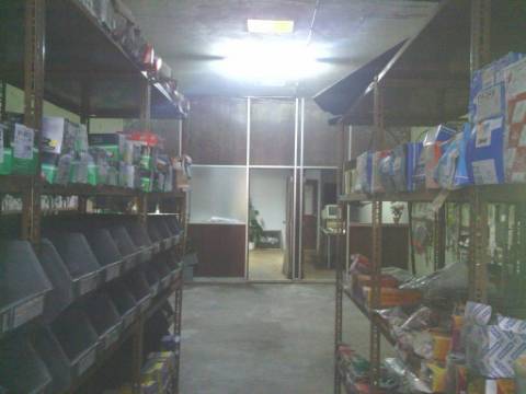 Armazém / Loja Ampla | Centro da Maia, Porto