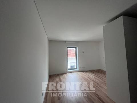T0 Novo com Garagem | Paranhos, Porto