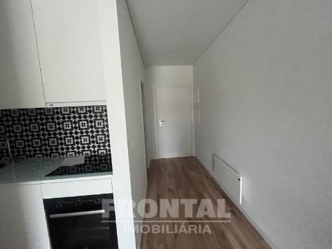 T0 Novo com Garagem | Paranhos, Porto