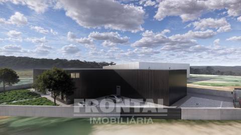 Terreno com Projeto Aprovado - 2.600 m² | São Pedro da Cova, Porto