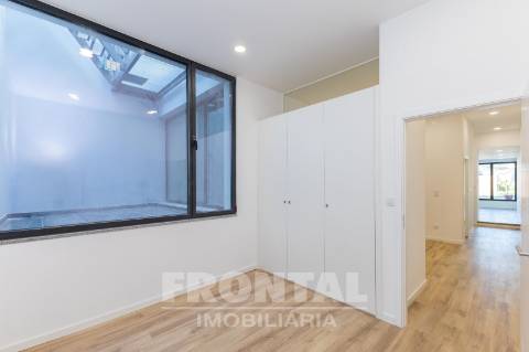 Moradia T4 + T2 com Vistas Deslumbrantes sobre o Rio Douro – Possibilidade de Permuta