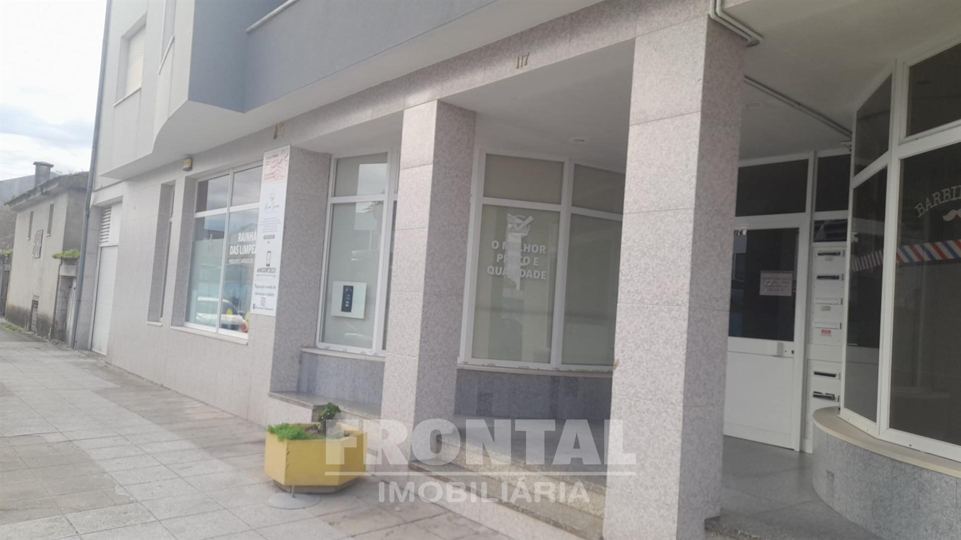 Loja no Rés-do-Chão | Vila Praia De Âncora, Viana Do Castelo