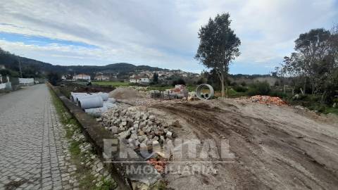 Terreno com Projeto Aprovado para Moradia T4 | Âncora, Caminha, Viana Do Castelo