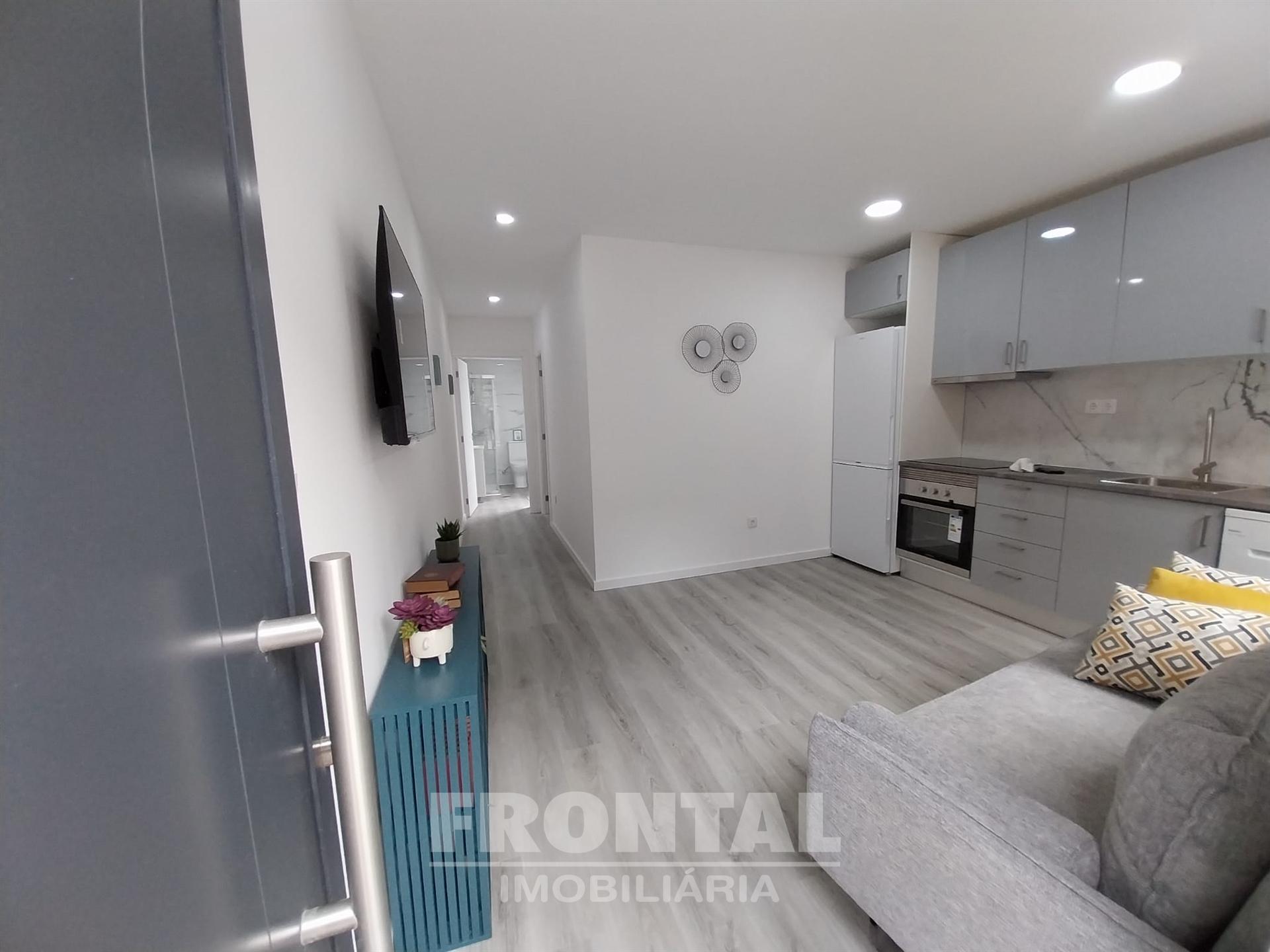 Moradia T1 Renovada, Próximo ao Metro | Cedofeita, Porto