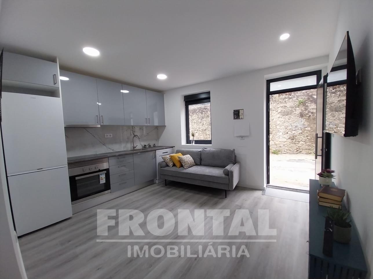 Moradia T1 Renovada, Próximo ao Metro | Cedofeita, Porto