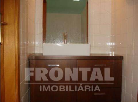 Loja com Projeto Aprovado para Habitação T3 | Nogueira da Maia, Maia, Porto