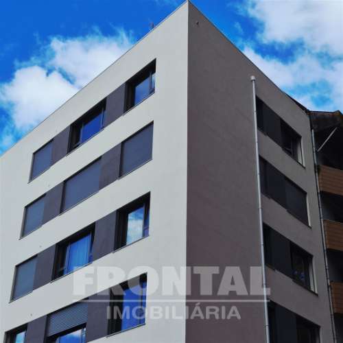 Apartamento T2+1 com Sótão + Garagem | Arca D’Água, Paranhos, Porto