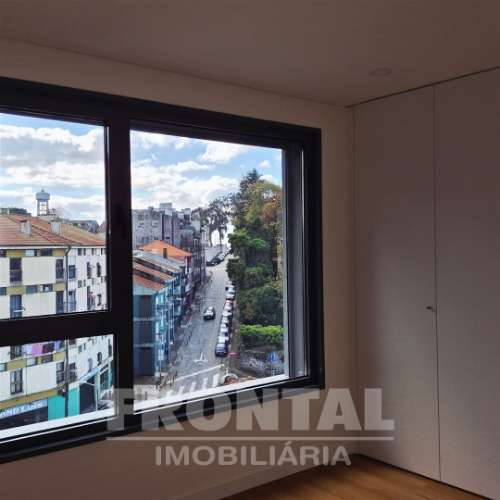 Apartamento T2+1 com Sótão + Garagem | Arca D’Água, Paranhos, Porto