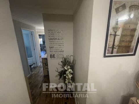 T2 com Duas Frentes, Elevador e Varandas | Rio Tinto, Gondomar