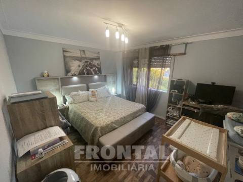 T2 com Duas Frentes, Elevador e Varandas | Rio Tinto, Gondomar