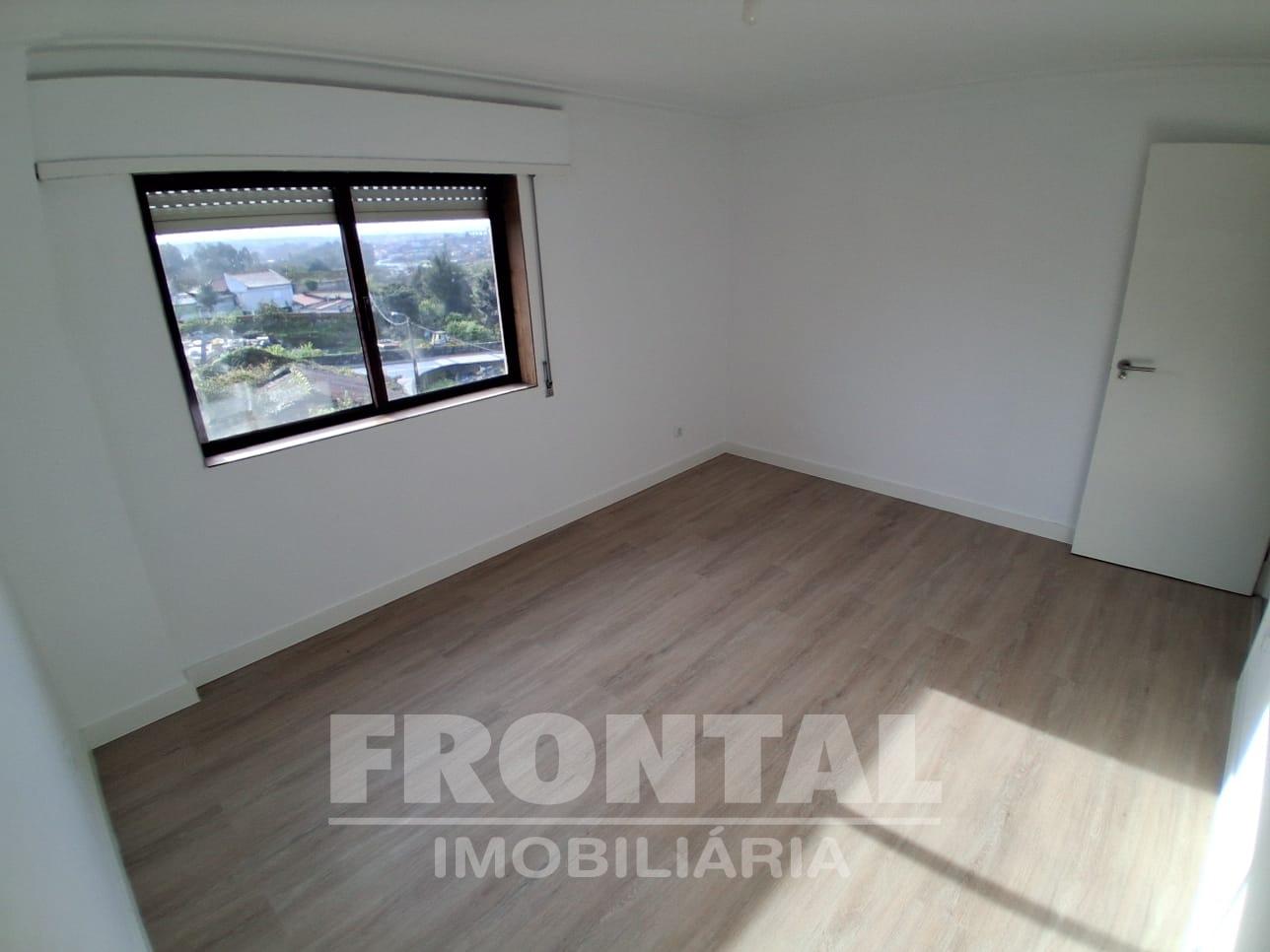 Apartamento T2 em Fase Final de Remodelação | Duas Frentes | Rio Tinto, Gondomar