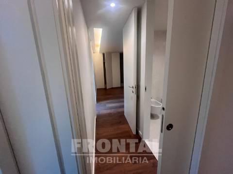 O SEU NOVO T1 DE SONHO NO CENTRO DO PORTO COM GARAGEM!