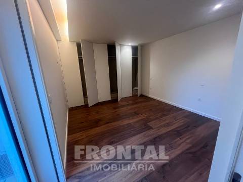 O SEU NOVO T1 DE SONHO NO CENTRO DO PORTO COM GARAGEM!