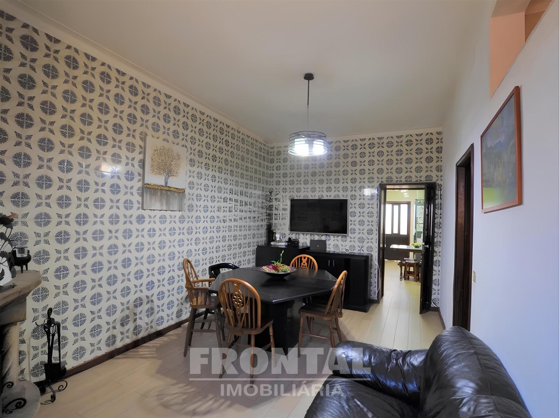 Moradia T4 + Armazém | Avintes, Vila Nova De Gaia