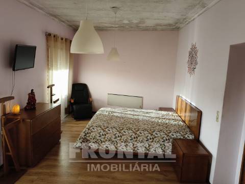 Moradia T4 + Armazém | Avintes, Vila Nova De Gaia