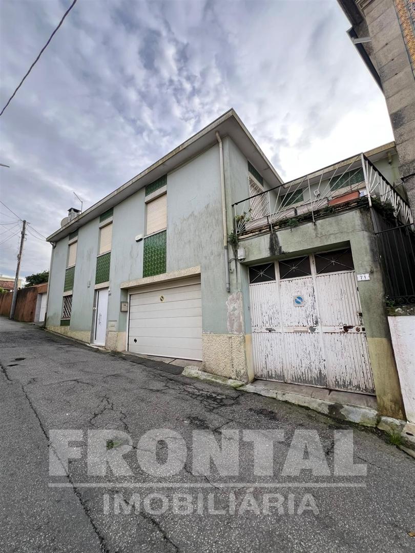 Moradia T4 + Armazém | Avintes, Vila Nova De Gaia