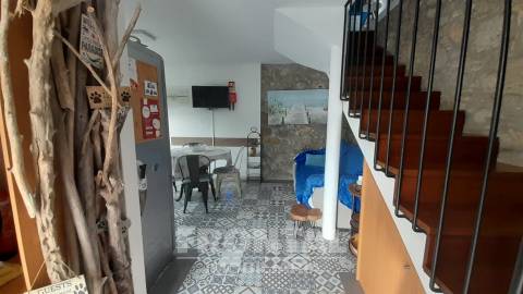 Moradia com 2 Alojamentos Locais Licenciados | Moledo, Caminha