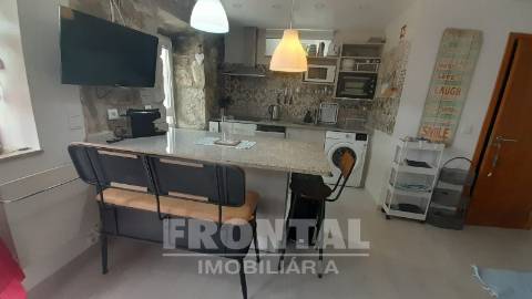 Moradia com 2 Alojamentos Locais Licenciados | Moledo, Caminha