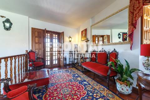 Exclusivo Frontal Moradia de Prestígio com Elevado Potencial Turístico – Frechas, Mirandela