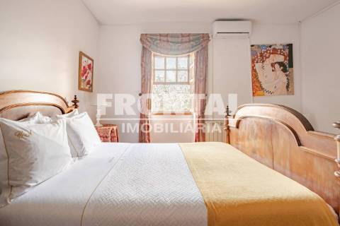 Exclusivo Frontal Moradia de Prestígio com Elevado Potencial Turístico – Frechas, Mirandela