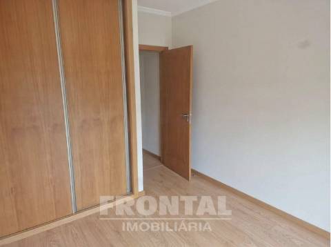 Apartamento T2 à Circunvalação | Junto à estação de recolha da STCP