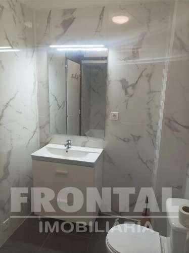 Apartamento T4 Totalmente remodelado à venda | Localização central no Porto