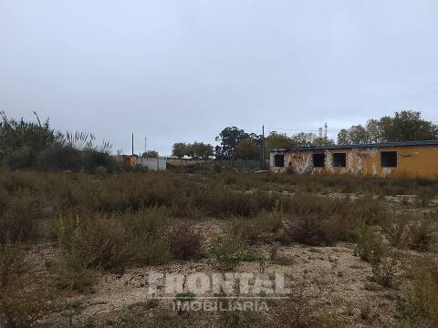 Terreno Industrial Plano – 7.200 m² | Perto do Aeroporto | Zona Industrial de Perafita, Matosinhos