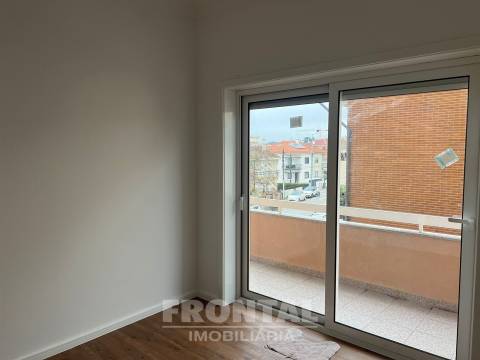 Apartamento T3 com Garagem Box | Águas Santas, Maia