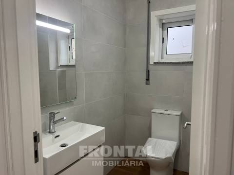 Apartamento T3 com Garagem Box | Águas Santas, Maia