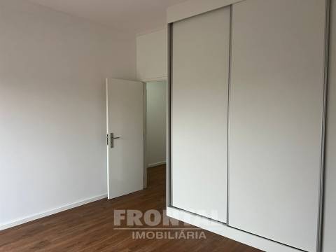Apartamento T3 com Garagem Box | Águas Santas, Maia