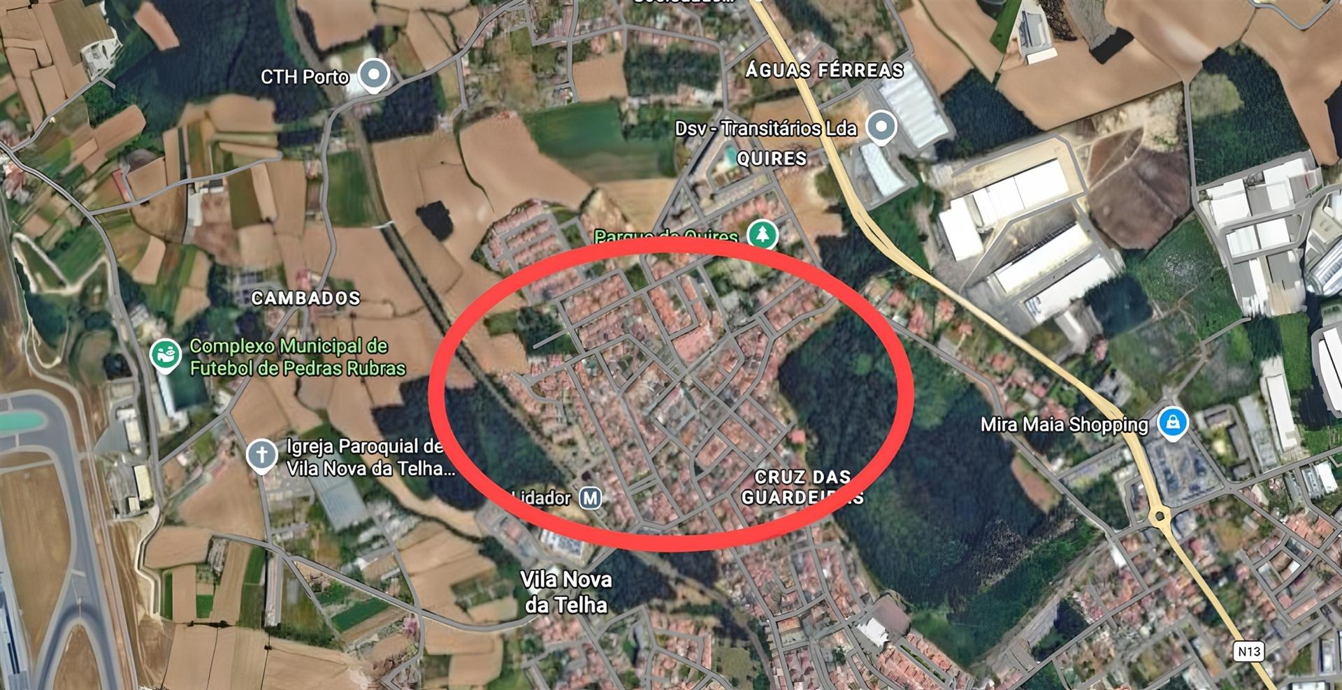 Loja com Projeto para 4 apartamentos T1 - Oportunidade de Investimento | Vila Nova Da Telha, Maia