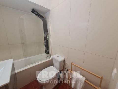 Apartamento T1+1 Remodelado no Centro do Porto – Pronto a Habitar
