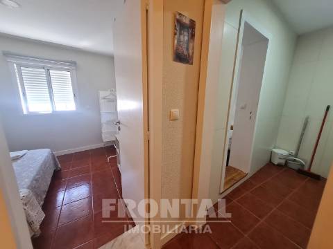 Apartamento T1+1 Remodelado no Centro do Porto – Pronto a Habitar