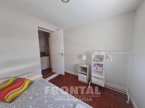 Apartamento T1+1 Remodelado no Centro do Porto – Pronto a Habitar