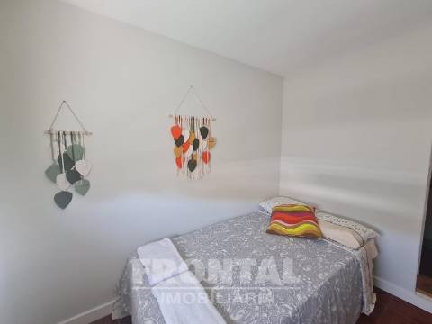 Apartamento T1+1 Remodelado no Centro do Porto – Pronto a Habitar