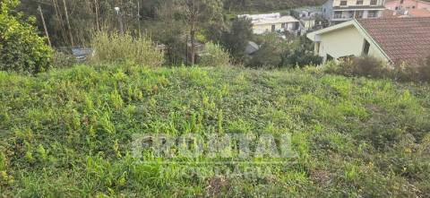Terreno com 385 m2 e 14m de Frente em Zona Habitacional | Alfena, Valongo