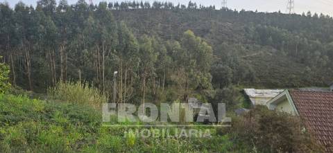 Terreno com 385 m2 e 14m de Frente em Zona Habitacional | Alfena, Valongo