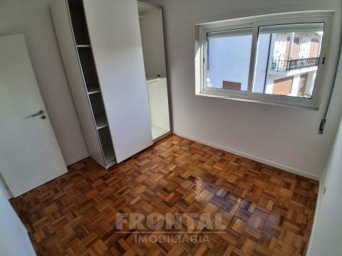 Andar Moradia T3 Renovado com Garagem | São Cosme, Gondomar