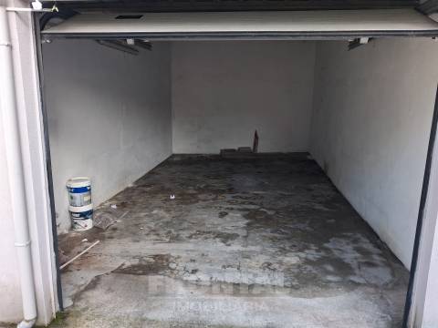 Andar Moradia T3 Renovado com Garagem | São Cosme, Gondomar