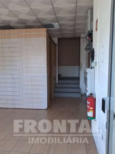 Armazém para Venda - 957 m² | Cais Privado | Touguinhó, Vila Do Conde