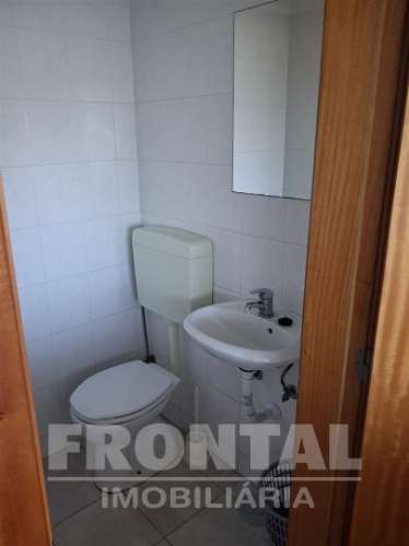 Armazém para Venda - 957 m² | Cais Privado | Touguinhó, Vila Do Conde