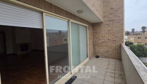 T3 Duplex em Condomínio Fechado com Piscina | Lavra, Matosinhos