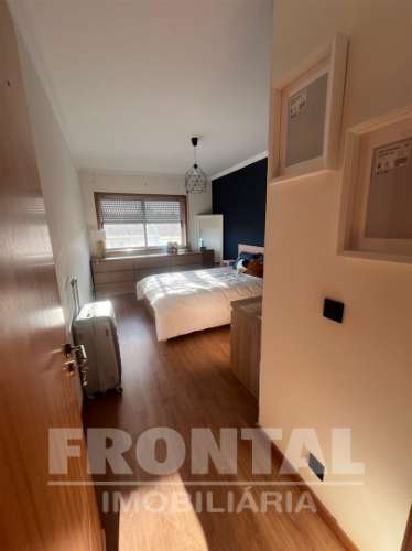 T2 Soalheiro com Garagem Dupla e Varanda | Senhora da Hora